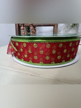 Member's Mark Premium Wired Edge Holiday Ribbon, 1.5" Wide